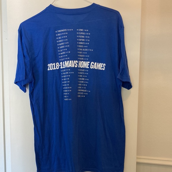 DALLAS MAVERICKS SHORT SLEEVE T SHIRT! - Picture 2 of 2